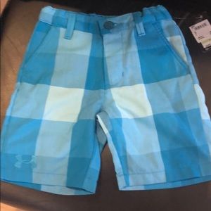 New with tags boys Under Armour golf shorts size 4